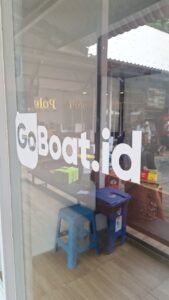 Sticker Cutting logo GoBoat.id